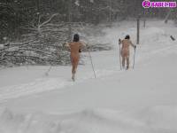 порно фотосессия Голый марафон на лыжах 123191749055.jpg