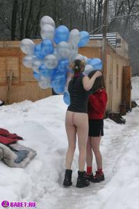 Русские девушки голые зимой на улице (60 фото)