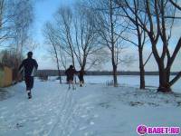 порно фотосессия Две голые пизды катаются на лыжах rs184010.jpg