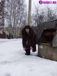 порно фотосессия Деревенская нудистка ходит голая зимой alina180006.jpg