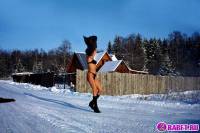 порно фотосессия Целке в -10 стало жарко и она разделась alice162006.jpg