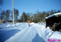 порно фотосессия Целке в -10 стало жарко и она разделась alice162049.jpg