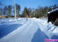 порно фотосессия Целке в -10 стало жарко и она разделась alice162051.jpg