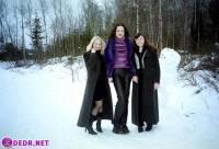 порно фотосессия Обсалютно голые русские девушку в зимнем лесу 0049001.jpg