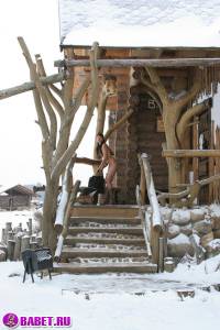 порно фотосессия Русская целка в загородном домике фото-15.йпг