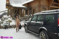 порно фотосессия Русская целка в загородном домике фото-53.йпг