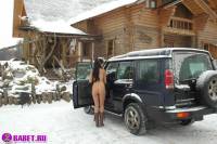 порно фотосессия Русская целка в загородном домике фото-69.йпг