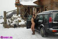 порно фотосессия Русская целка в загородном домике фото-99.йпг