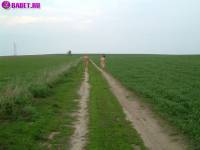 порно фотосессия Голые тёлочки в полях россии фото-137.йпг