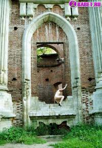 порно фотосессия Две голые писюхи ходят в парке фото-114.йпг