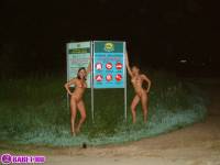 порно фотосессия Девушка на совершеннолетие разделась до гола фото-11.йпг