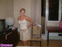 порно фотосессия Девушка на совершеннолетие разделась до гола фото-14.йпг