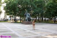 порно фотосессия Целка устроила голую фотосессию фото-53.йпг