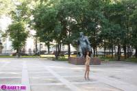 порно фотосессия Целка устроила голую фотосессию фото-59.йпг