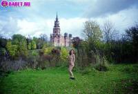 порно фотосессия Три голые нудистки где-то на корчах ges142023.jpg