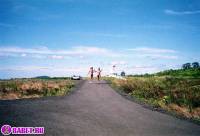 порно фотосессия Голые девчёнки рядом с памятником 53-фото.йпг