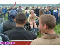 порно фотосессия Девченка хочет паренька при всех 20-фото.йпг