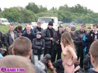 порно фотосессия Девченка хочет паренька при всех 69-фото.йпг