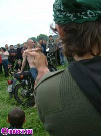 порно фотосессия Девченка хочет паренька при всех 7-фото.йпг