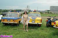 порно фотосессия 18 летняя целочка приехала на авто выставку фото-4.йпг