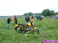 порно фотосессия Голая девчёнка решила похвастаться сиськами фото-78.йпг