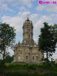 порно фотосессия Голые девчёнки возле церкви фото-1.йпг