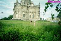 Голые девчёнки возле церкви фото-81.йпг скачать