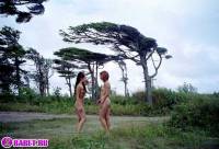 порно фотосессия Голые девчёнки подальше от людей фото-22.йпг