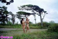 порно фотосессия Голые девчёнки подальше от людей фото-24.йпг