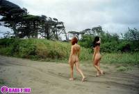 порно фотосессия Голые девчёнки подальше от людей фото-30.йпг