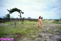 порно фотосессия Голые девчёнки подальше от людей фото-69.йпг