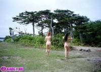 порно фотосессия Голые девчёнки подальше от людей фото-86.йпг