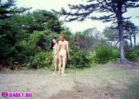 порно фотосессия Голые девчёнки подальше от людей фото-93.йпг