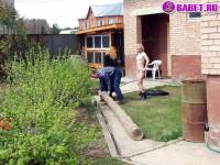 Обнажённые девчёнки работают на даче 121122501004.jpg скачать