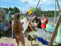 порно фотосессия Голый продавец на московской трассе 148679040.jpg