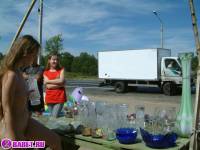 порно фотосессия Голый продавец на московской трассе 148679045.jpg