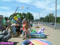 порно фотосессия Голый продавец на московской трассе 148679058.jpg