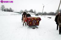 порно фотосессия Фото обнаженной целки на коне фото-116.йпг