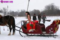 порно фотосессия Фото обнаженной целки на коне фото-149.йпг