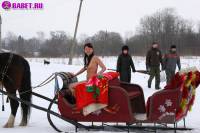 порно фотосессия Фото обнаженной целки на коне фото-156.йпг