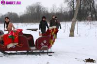 порно фотосессия Фото обнаженной целки на коне фото-161.йпг