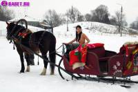 порно фотосессия Фото обнаженной целки на коне фото-173.йпг