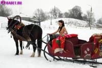 порно фотосессия Фото обнаженной целки на коне фото-176.йпг