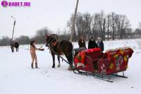 порно фотосессия Фото обнаженной целки на коне фото-78.йпг