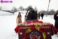 порно фотосессия Фото обнаженной целки на коне фото-80.йпг