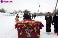 порно фотосессия Фото обнаженной целки на коне фото-82.йпг