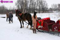 порно фотосессия Фото обнаженной целки на коне фото-97.йпг