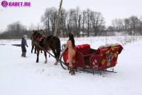 порно фотосессия Фото обнаженной целки на коне фото-98.йпг