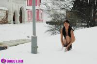 порно фотосессия Фото обнаженной целки на людях фото-23.йпг