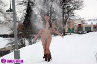 порно фотосессия Фото обнаженной целки на людях фото-26.йпг